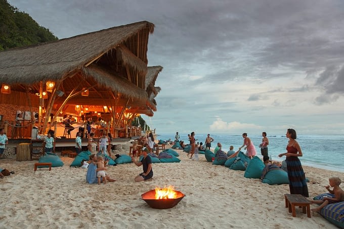 TOP 10 BEACH AND DAY CLUBS IN BALI -